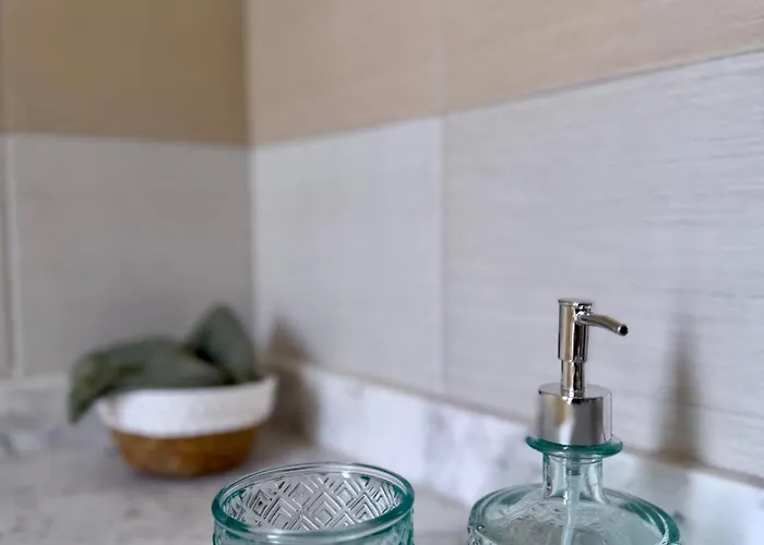 فيلة Hera Agios Theodoros