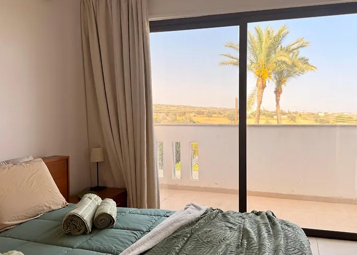 Hera * Agios Theodoros