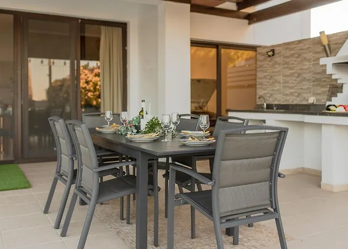 Hera Villa Agios Theodoros